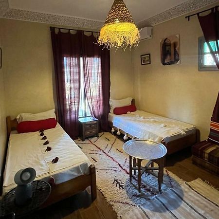 مبيت وإفطار دمنات Le Petit Jardin المظهر الخارجي الصورة