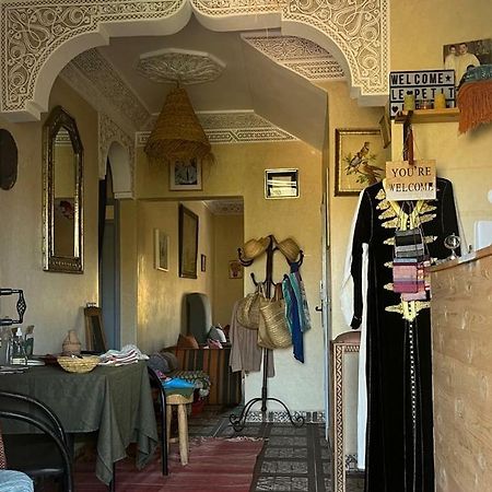 مبيت وإفطار دمنات Le Petit Jardin المظهر الخارجي الصورة