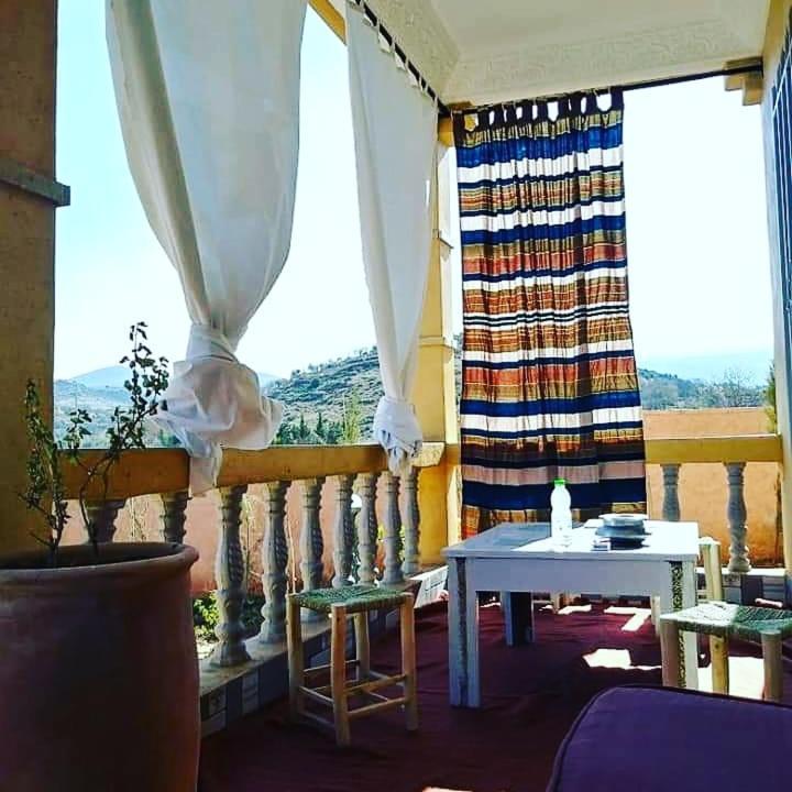 مبيت وإفطار دمنات Le Petit Jardin المظهر الخارجي الصورة