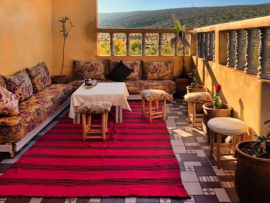 مبيت وإفطار دمنات Le Petit Jardin المظهر الخارجي الصورة