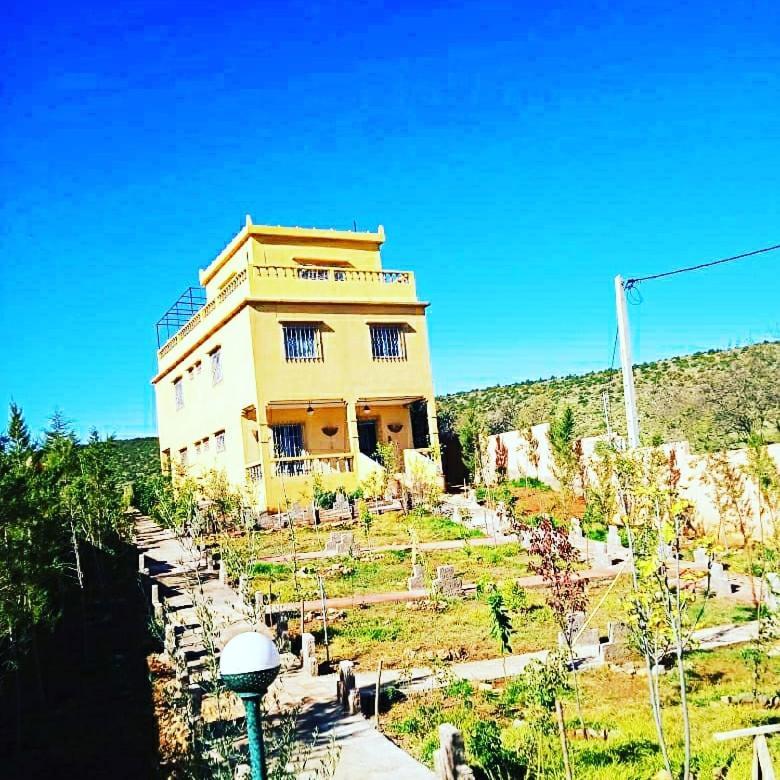 مبيت وإفطار دمنات Le Petit Jardin المظهر الخارجي الصورة